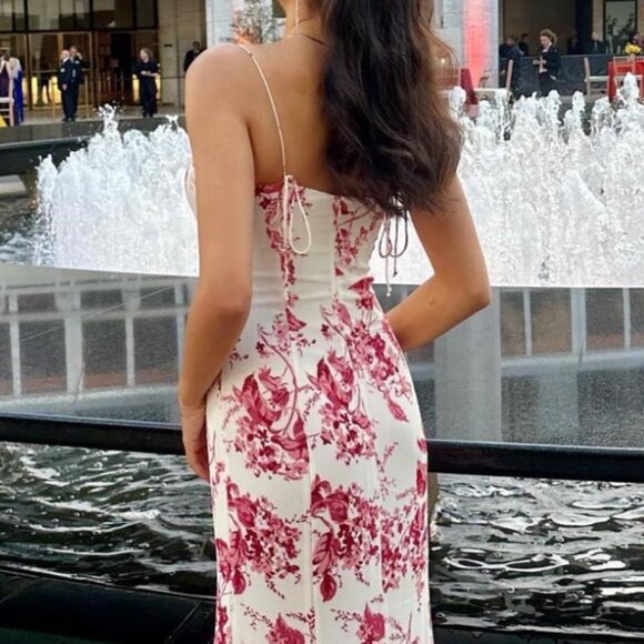 NWT Reformation Fallon Maxi Dress Sz4 Paris Floral - Picture 5 of 14